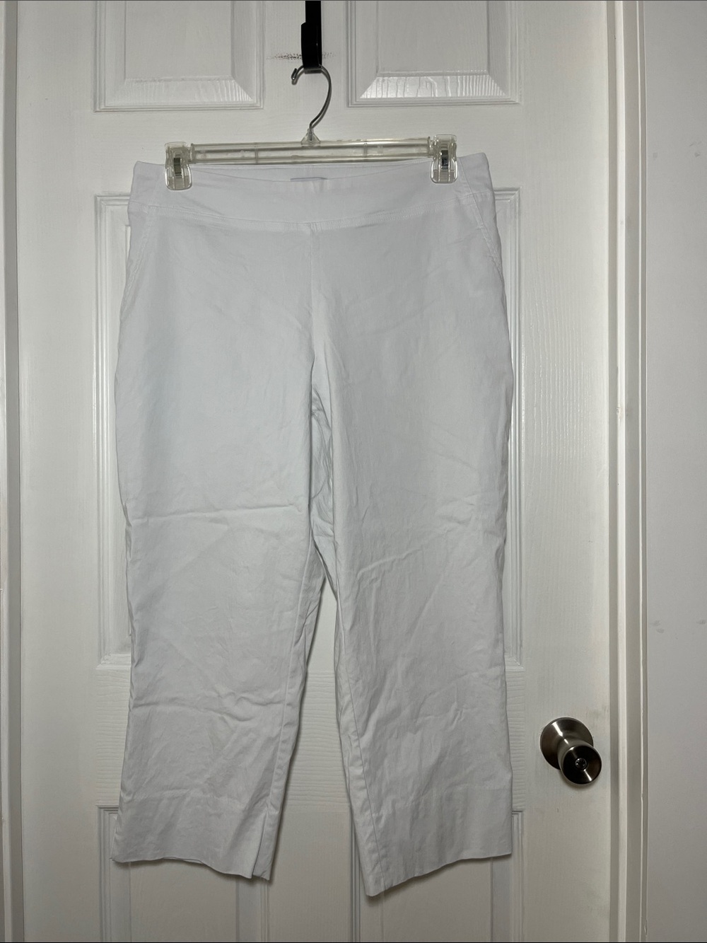 Carolina Belle Pull On White Cropped Straight-Leg Stretch Capris Pants